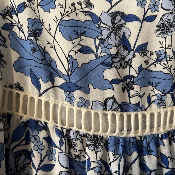 CeCe Summer dress spaghetti straps blue and white midi size 00 floral beach midi - Picture 9 of 15